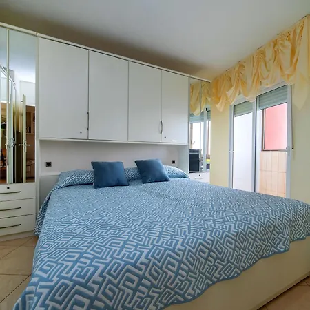 Oceanic-2 By Interhome Appartement Calpe