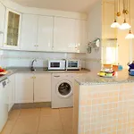 Apartamento Oceanic-2 By Interhome