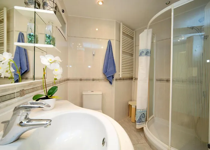 Oceanic-2 By Interhome Apartment